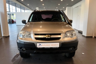 CHEVROLET NIVA