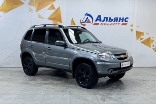 CHEVROLET NIVA