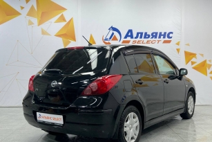 NISSAN TIIDA