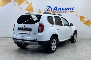 RENAULT DUSTER