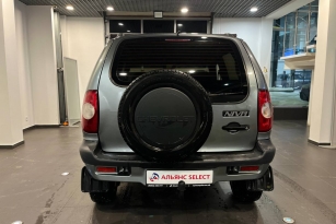 CHEVROLET NIVA