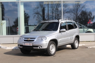 CHEVROLET NIVA