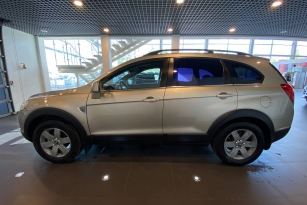 CHEVROLET CAPTIVA