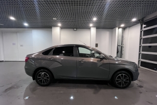 LADA VESTA