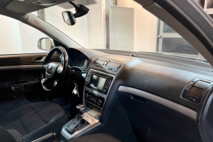 SKODA OKTAVIA