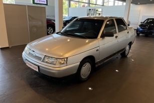 LADA 2110
