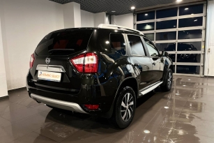 NISSAN TERRANO