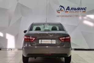 LADA VESTA