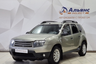 RENAULT DUSTER