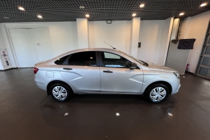LADA VESTA