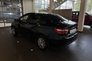 LADA VESTA