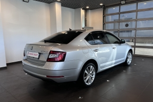 SKODA OKTAVIA