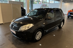 RENAULT SANDERO