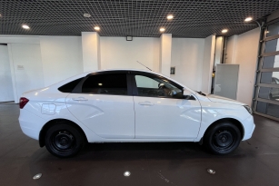 LADA VESTA