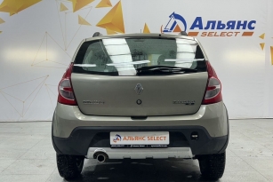 RENAULT SANDERO