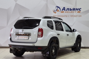 RENAULT DUSTER