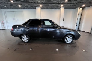 LADA 2110