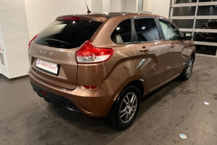 LADA XRAY
