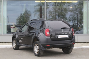 RENAULT DUSTER