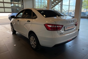 LADA VESTA
