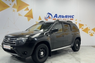 RENAULT DUSTER