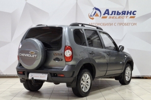 CHEVROLET NIVA