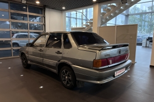 LADA 2115