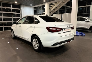LADA VESTA