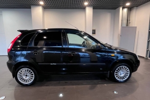 LADA KALINA