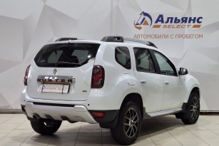 RENAULT DUSTER