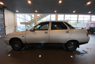 LADA 2110
