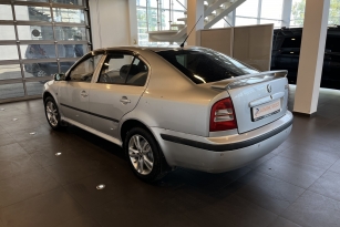 SKODA OKTAVIA