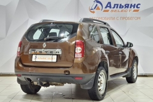 RENAULT DUSTER