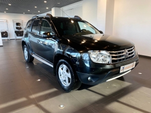 RENAULT DUSTER