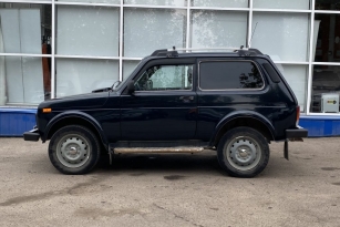 LADA 2121