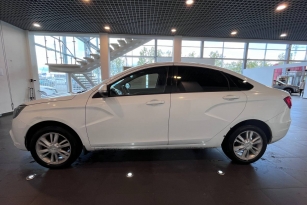 LADA VESTA