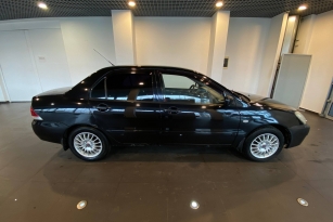 MITSUBISHI LANCER 1.6