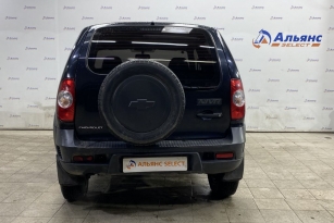 CHEVROLET NIVA