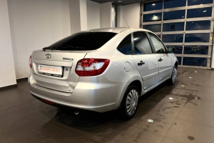 LADA GRANTA