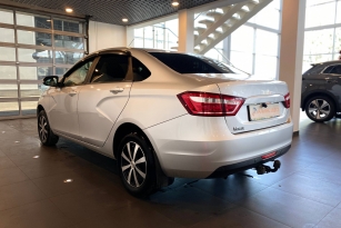 LADA VESTA