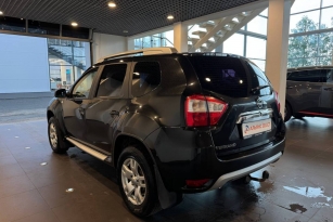 NISSAN TERRANO