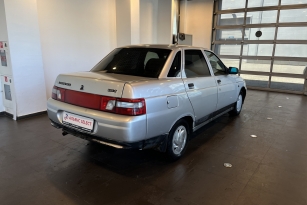 LADA 2110