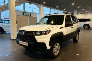 LADA NIVA TRAVEL