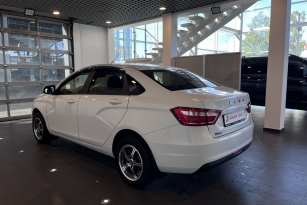 LADA VESTA