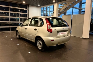 LADA KALINA