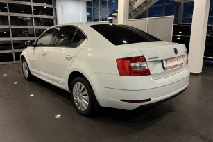 SKODA OKTAVIA