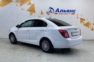 CHEVROLET AVEO