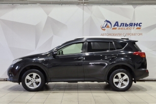 TOYOTA RAV4