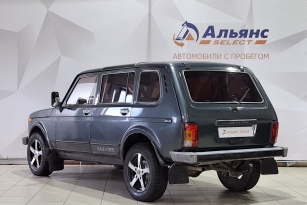 LADA 2131 (4X4)