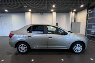 RENAULT LOGAN